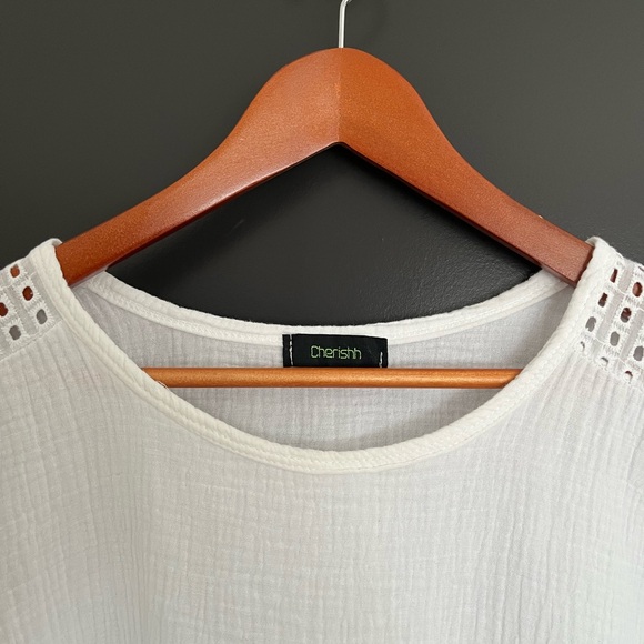 Elegant White Eyelet Blouse - Picture 5 of 9